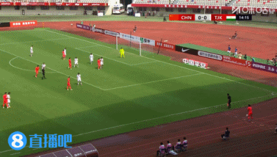 U23国足半场0-0塔吉克斯坦：向余望两度造险，鲍盛鑫上抢封堵险破门
