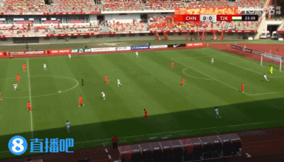 U23国足半场0-0塔吉克斯坦：向余望两度造险，鲍盛鑫上抢封堵险破门