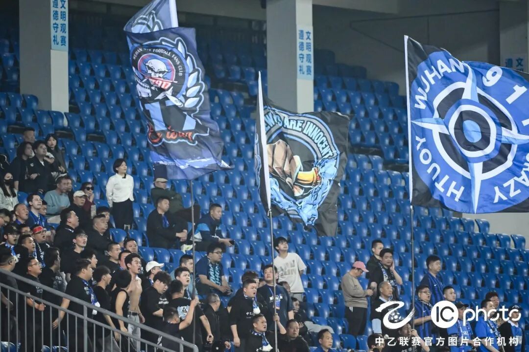 中乙第4轮:武汉三镇B队主场0-1负成都蓉城B队 两度错失绝平 中乙第4轮:武汉三镇B队主场0-1负成都蓉城B队 两度错失绝平