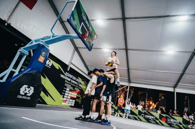 CBA扣篮王杨浩空降利辛 国资委21:13夺FIBA Open 3x3安徽首站冠军