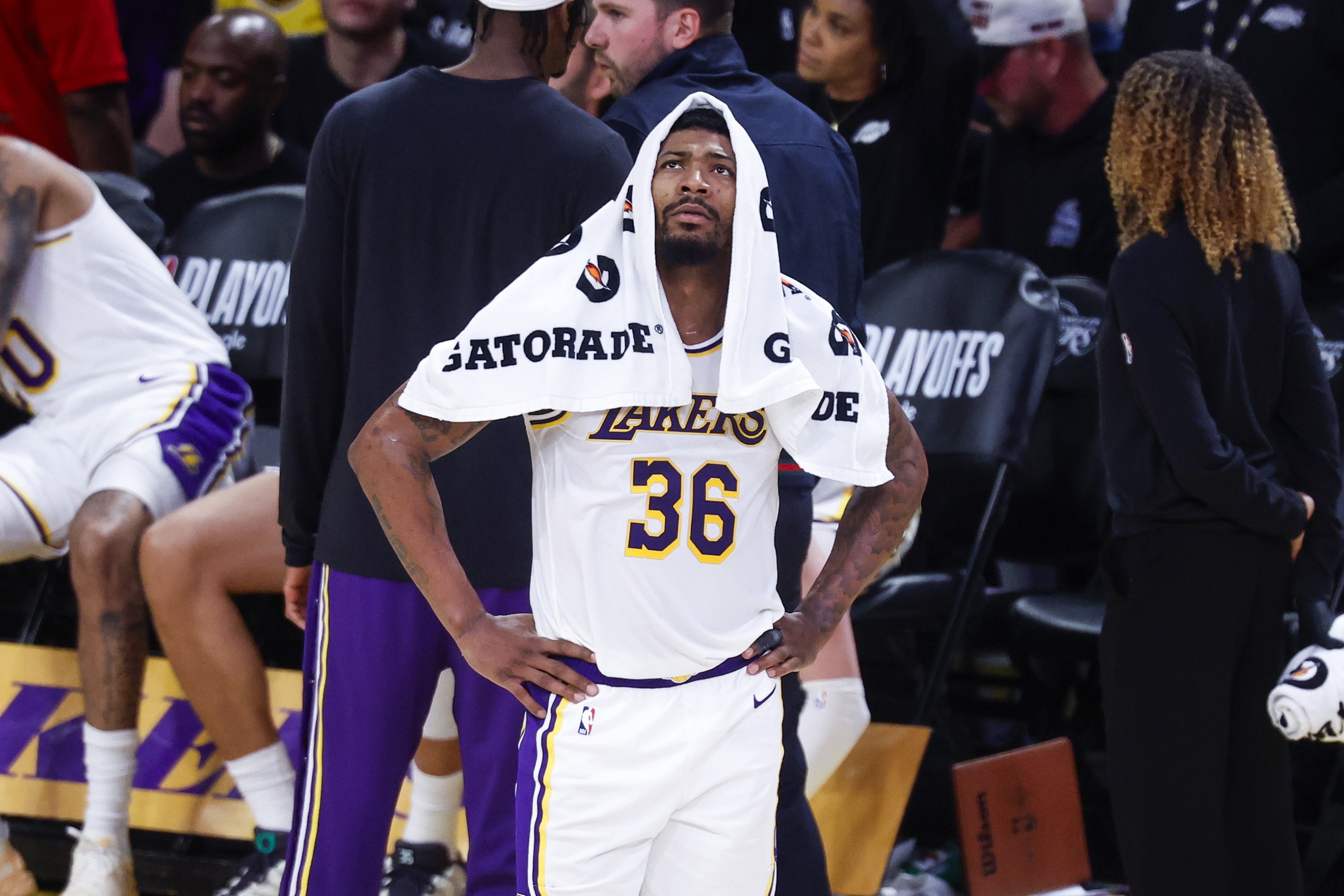 休赛期实力榜：詹姆斯加盟76人跃居第五，雷霆马刺尼克斯三甲
