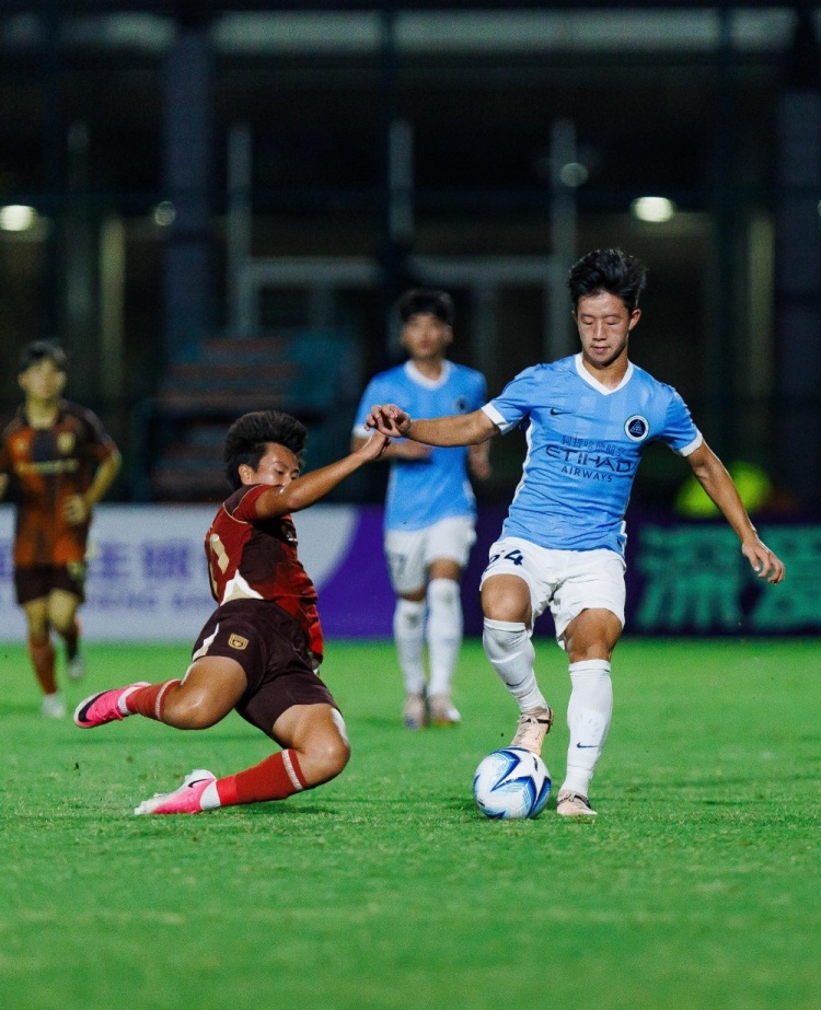 深圳新鹏城U20主场2-1逆转陕西联合U20 冯禹豪程鑫建功 深圳新鹏城U20主场2-1逆转陕西联合U20 冯禹豪程鑫建功
